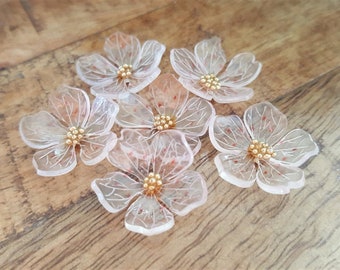 2/4/8 x 3D Acrylic Flower Cabochons, Transparent with Small Pink Dots and Gold Plated Centres, 20mm x 4mm, by JMSLondonCo.