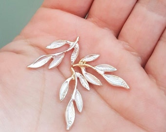 5/10/20 x Vintage Style Leaf Embellishments, 26mm x 13mm, Enamelled, No Hole, by Jewellery Making Supplies London ( JMSLondonCo )