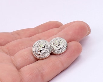 5/10 x boutons ronds tête de lion pour manteaux, 15 mm boutons à tige plaqués argent, par Jewellery Making Supplies London ( JMSLondonCo )