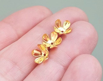 20/40/80 x Tiny Gold Plated Brass Flower Shaped Beads, 8mm Five Petal Metal Flowers, by Jewellery Making Supplies London ( JMSLondonCo )