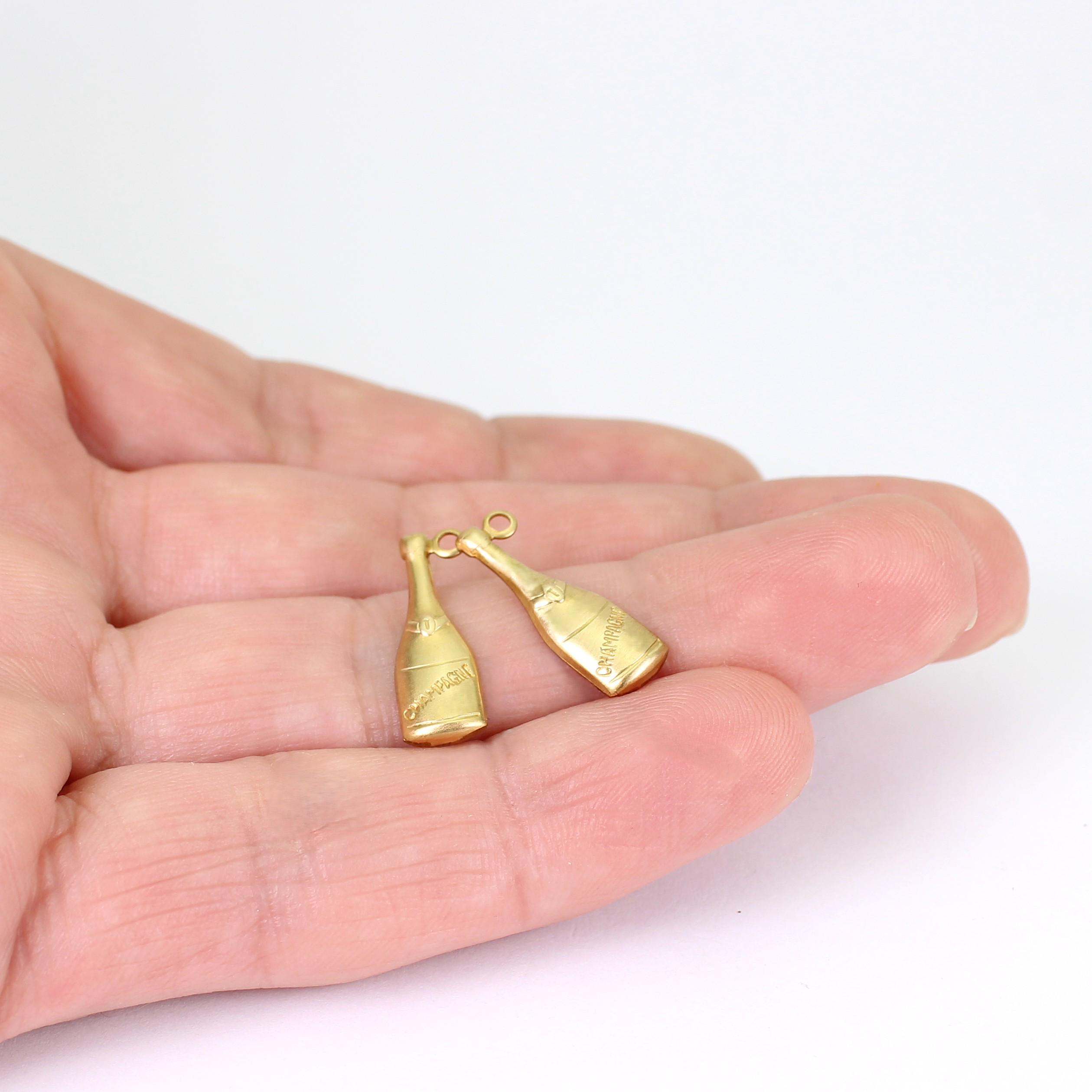 シャンパンボトルチャーム 6 個、真鍮の刻印入り、19 mm x 6 mm