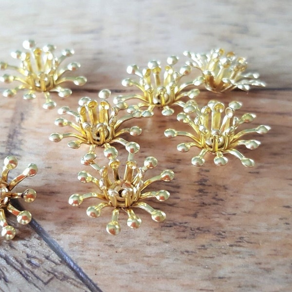 10/20/40 x Metal Flower Double Stamen, Raw Brass, 13mm Diameter, by Jewellery Making Supplies London ( JMSLondonCo )