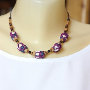 Violet,blue,white fimo beaded necklace,fimo polymer clay necklace,minimal necklace,collier original ,multi color necklace,collares fimo wood