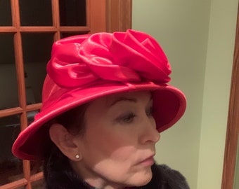 Vintage Red Wool Hat ~ MR. JOHN CLASSIC Vintage Mr. John Classic Elegant Ladies Red Designer Hat  main image 4