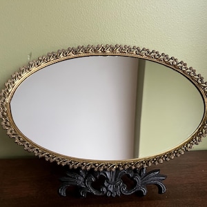 Vintage Gold Plated Mirrored Tray with Flowers Filigree//Vanity Oval Gold Perfume Tray/Gold Vanity Mirror Tray// Mirrored Vanity Tray