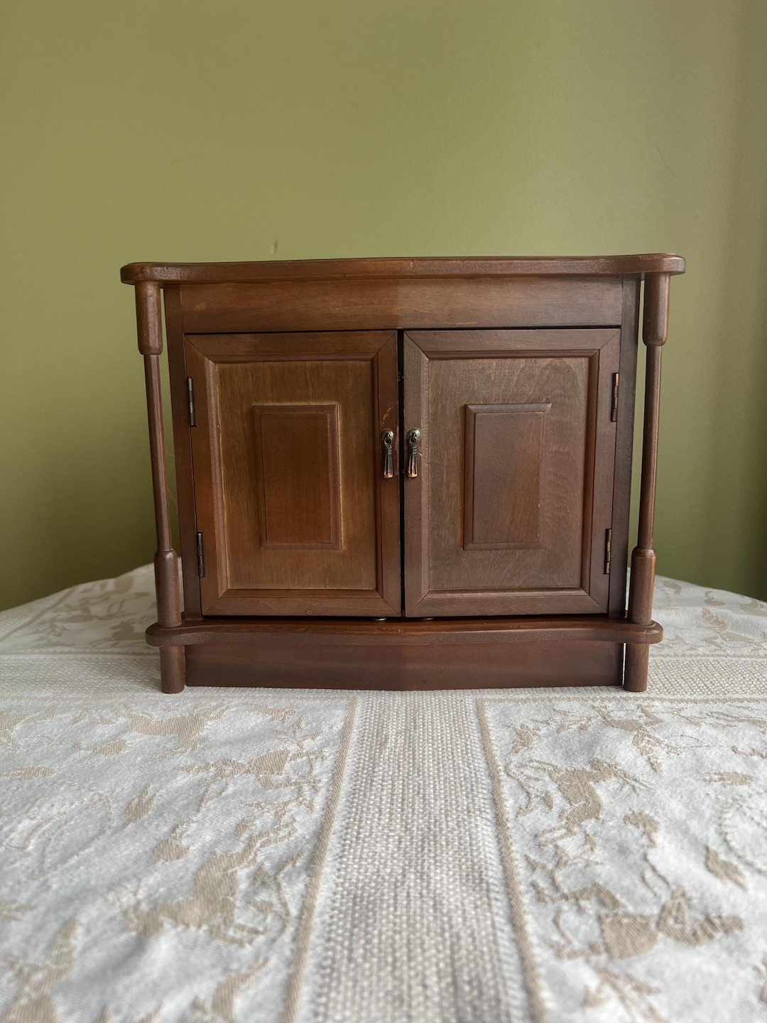 Mid century musical wooden jewelry chest 3 drawers red velvet lining