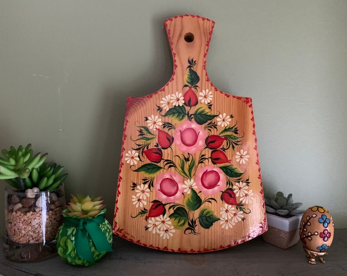 Vintage Wooden Folk Art Painted Cutting Board/ Linden Tree Cutting