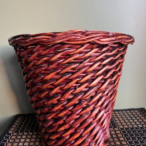 Vintage Wicker Wastebasket/Wicker Trash Can/ Wicker Waste Basket
