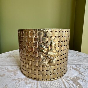 Coprifazzoletto in metallo color oro vintage/Copricarta igienica/Fioriera in metallo lucido in ottone dorato/Coprivaso per fioriera Hollywood Regency in oro/
