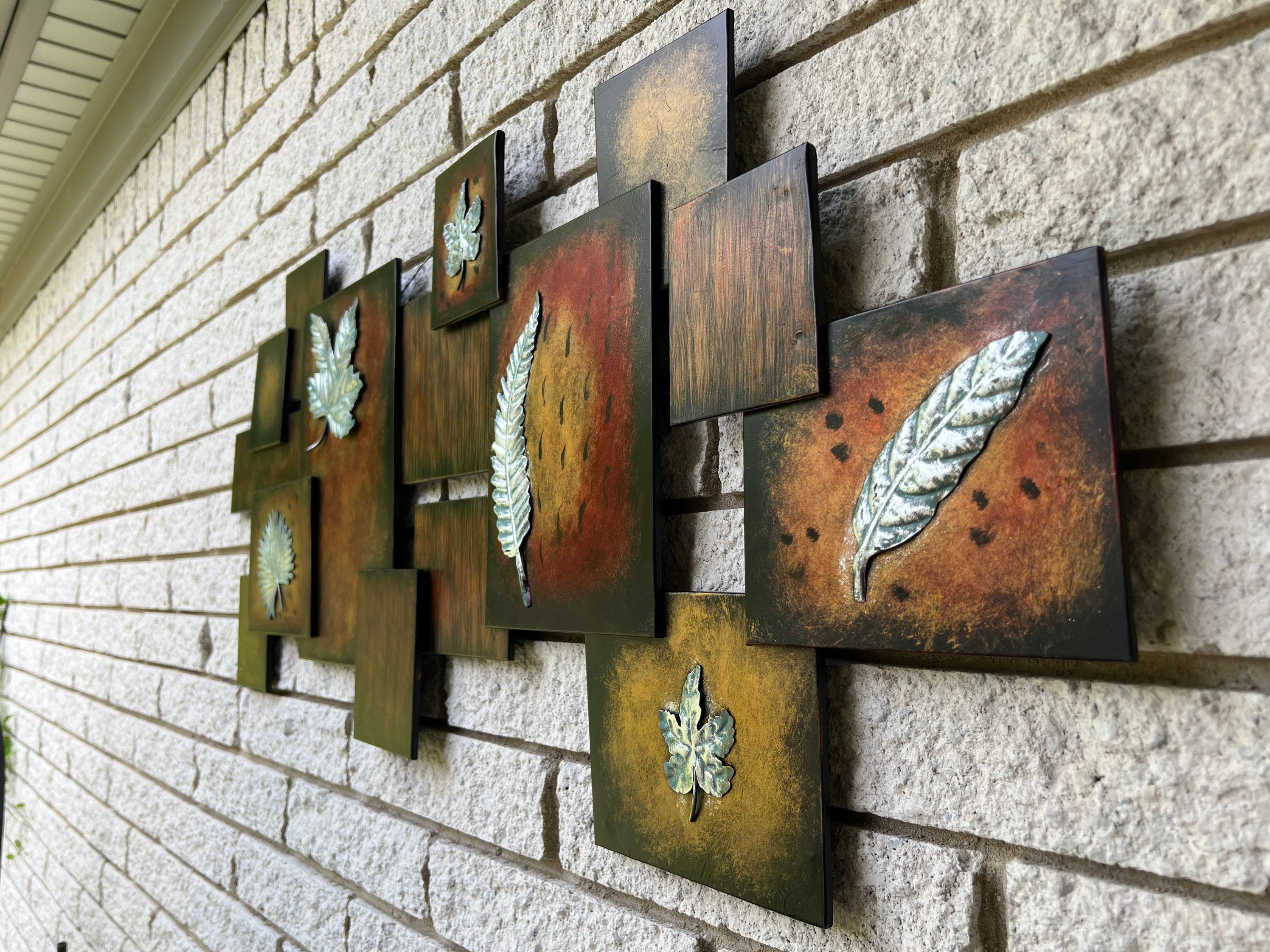 Modern Dimensional Look Metal Art Wall Hanging Decor