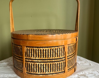 Mid Century Chinese Rattan and Bamboo Sewing Box with Lid/Traditional Chinese Rattan- Bamboo Round Box with Lid and Handle/Rattan Lidded Box