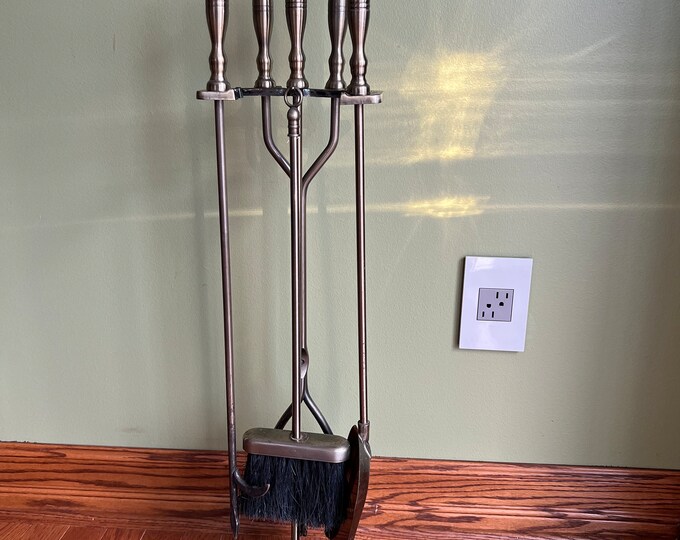 Vintage Fireplace Tools Set With 4 Tools and Stand/metal Bronze Tone