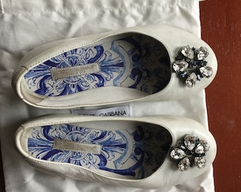 Dolce and Gabbana girls white  with rhinestones leather shoes sz 28 made in Italy Girls haute couture shoes