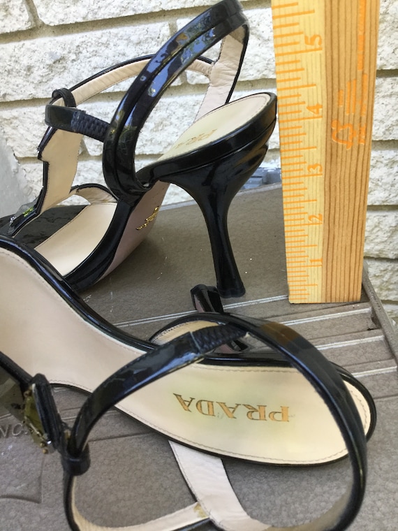 Verkocht Authentieke PRADA Dressy Black Patent Leather Sandals - Etsy België