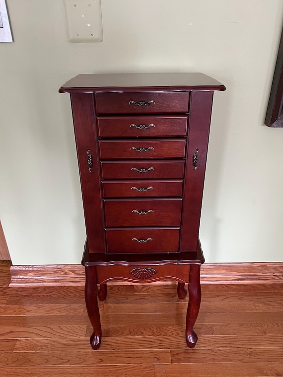 Tall jewelry box for necklaces discount
