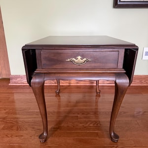 Vintage Ethan Allen Georgian Court Queen Anne Legs Cherrywood Drop Leaf Side Table