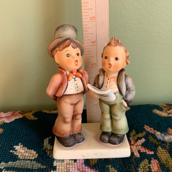 Vintage 1983 Goebel Hummel # 130 Caroling Boys Figurine W Germany