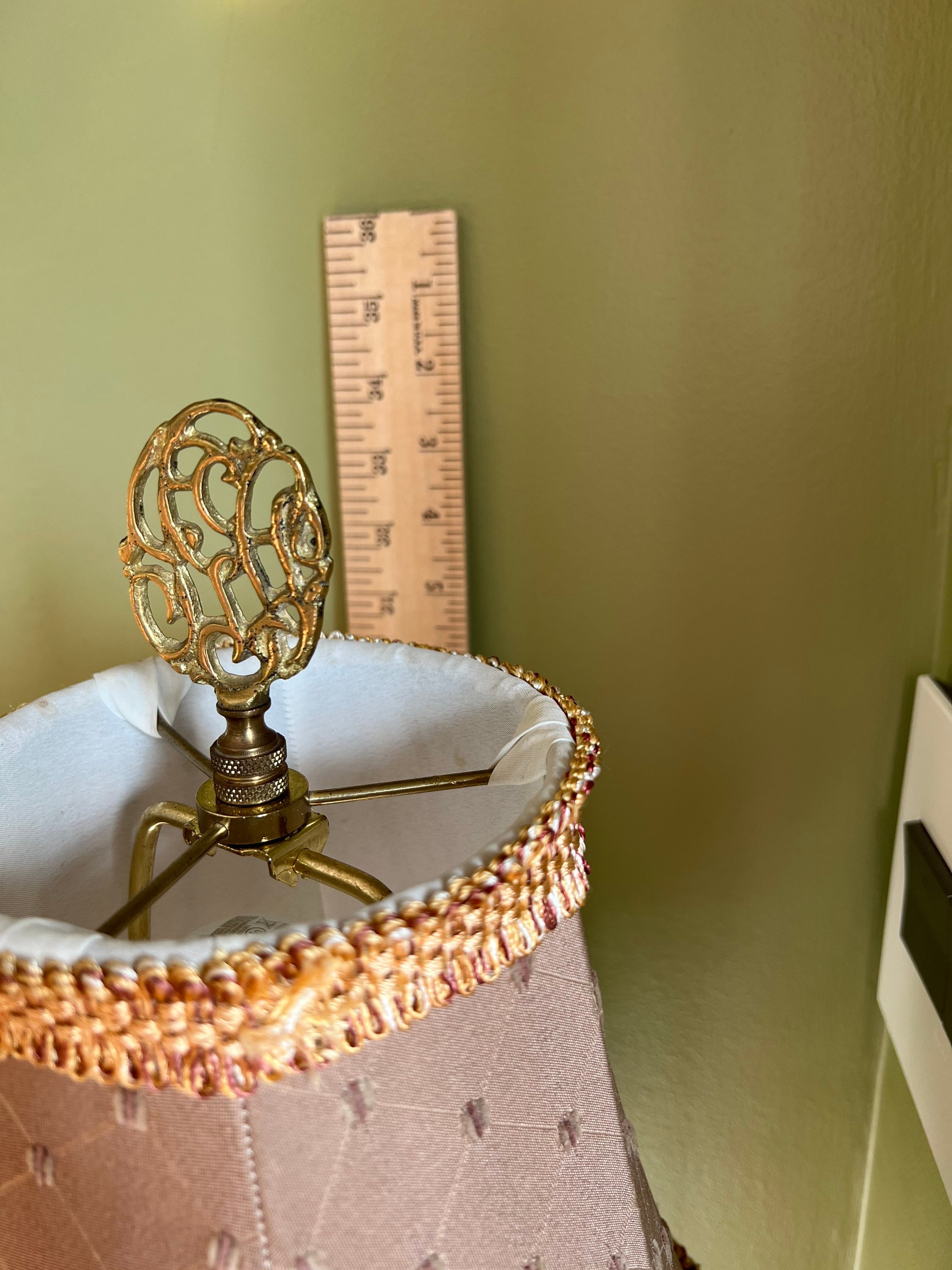 Vintage Chelsea House Table Lamp Hollywood Regency Style Table