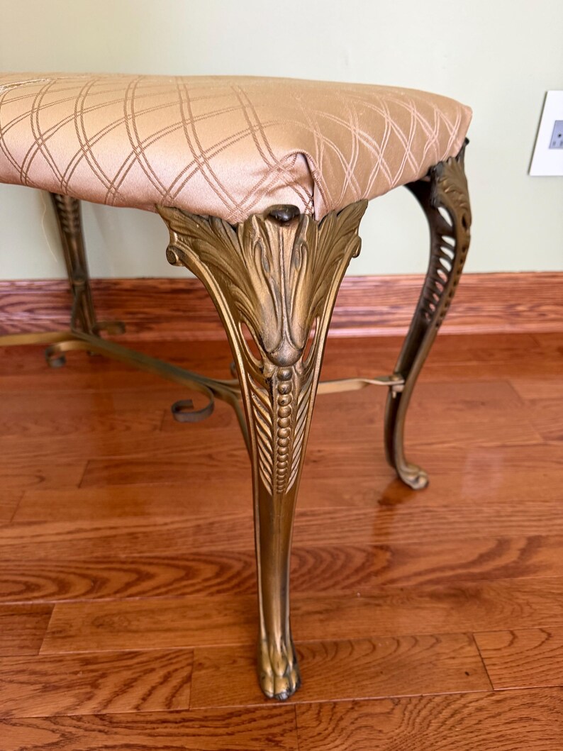 Antique Gold Gilted Cast Iron Bench with Claw foot and Fabric Top/ Italian inspired Antique Vanity Bench/Antique Window Seat/Hallway Bench immagine 5