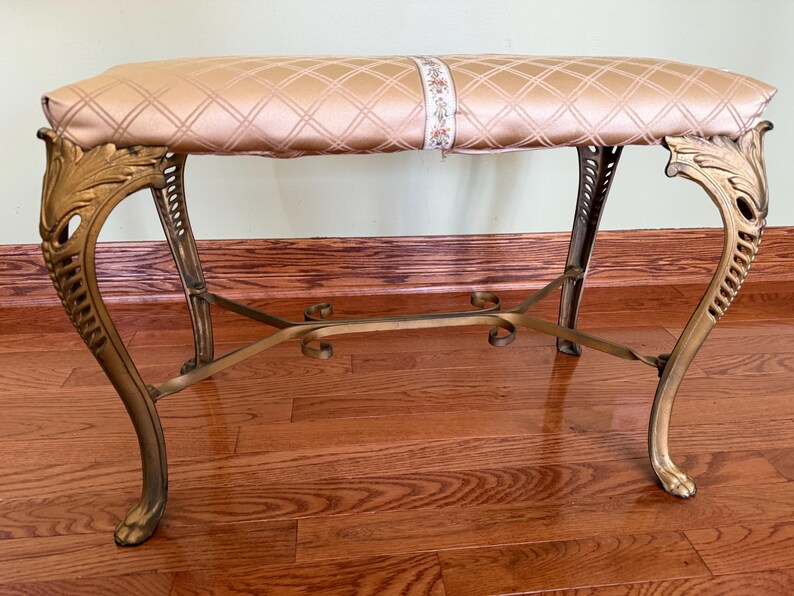 Antique Gold Gilted Cast Iron Bench with Claw foot and Fabric Top/ Italian inspired Antique Vanity Bench/Antique Window Seat/Hallway Bench immagine 7