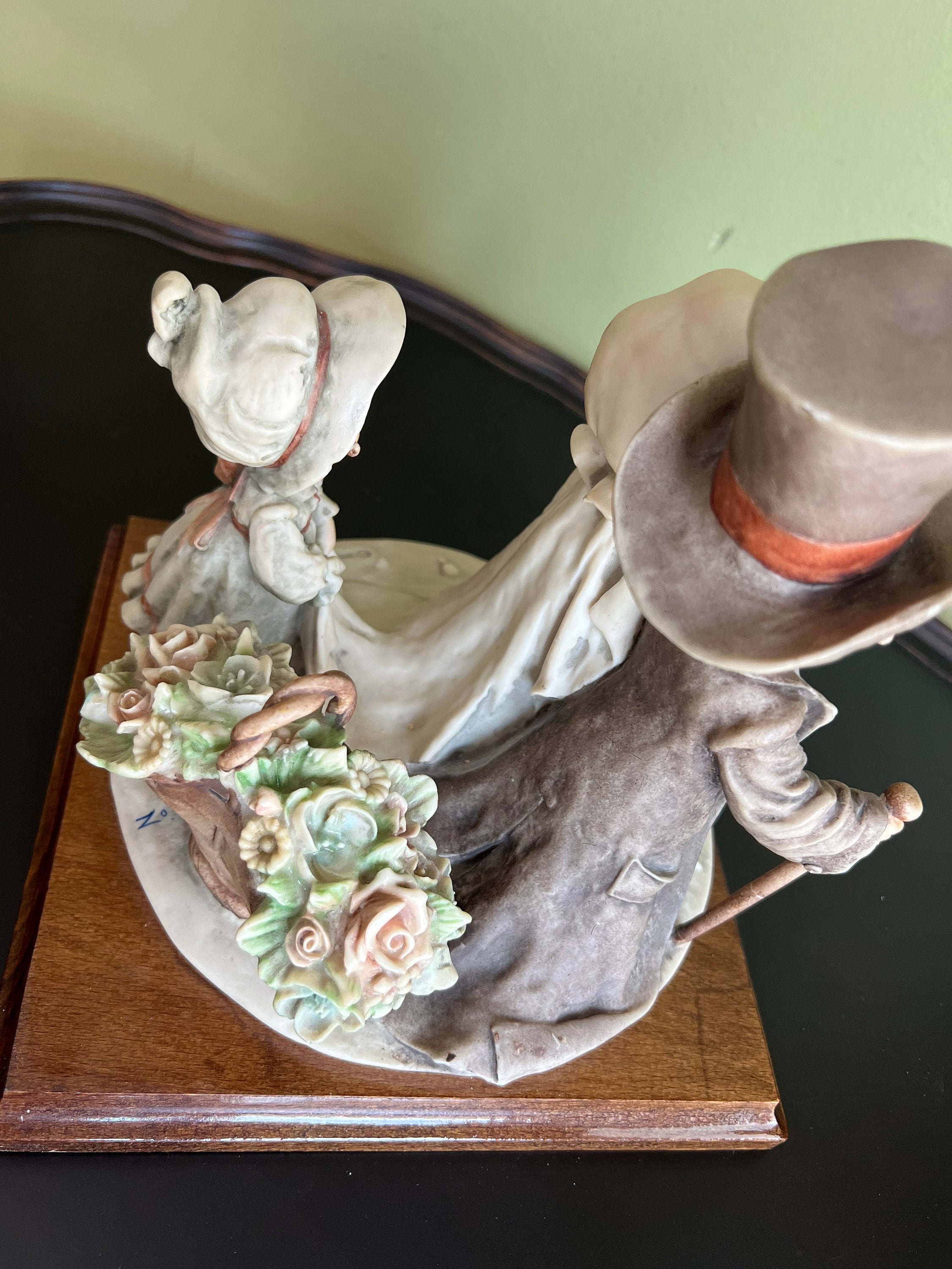 1982 G.armani Wedding Scene Figurine Made in Italy / Giuseppe