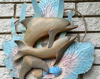 Decoración de pared vintage con delfines/MCM Teakwood con arte de pared de metal/Colgante de pared de estilo tropical/Estilo Joanne Ferrera