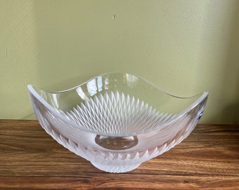 Vintage Villeroy & Boch “FLORA” Crystal Bowl/ Large Hand-Cut Crystal Bowl 12” Diameter 6.25” Tall