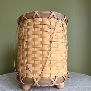 Rare Musical Woven Wicker Basket on Wooden Legs/Wicker Trash Can with Music/Vintage Rattan Wastebasket/Office Paper Bin/Wicker Planter
