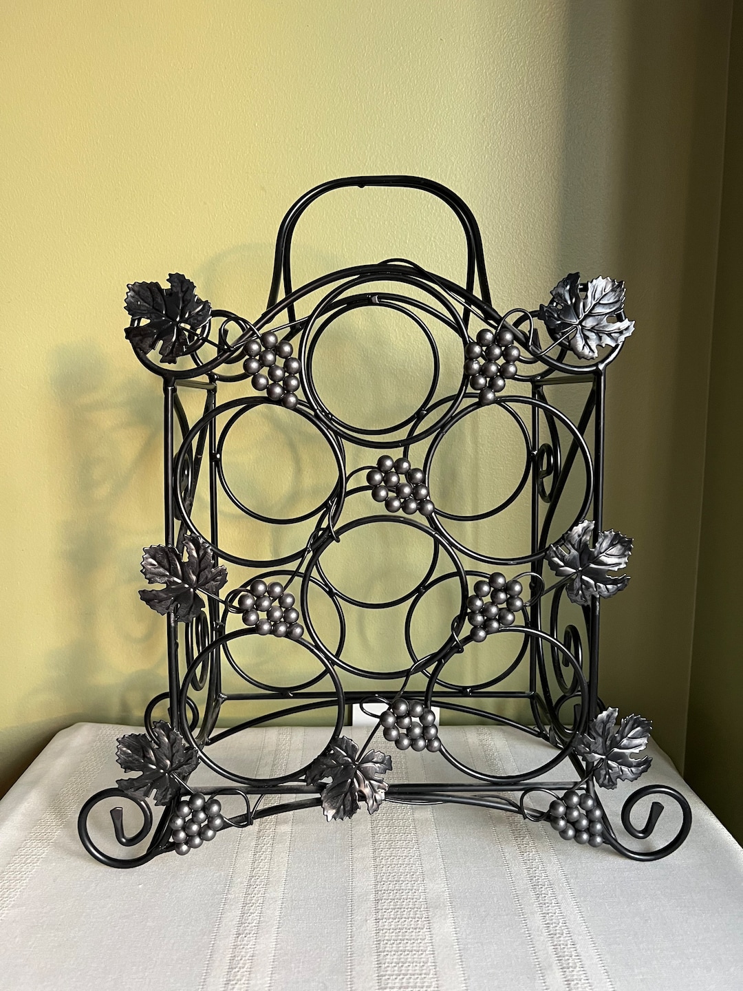 Vintage Black Wrought Iron Wine Holder Rack With Grape Vines Decoration