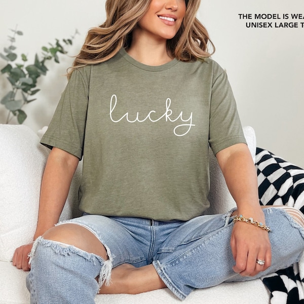 Camisa de la suerte, camisa del día de San Patricio para mujeres, camiseta de la suerte, camisetas gráficas minimalistas, camisas del día de San Patricio, camiseta minimalista con guión de eslogan