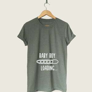 Chargement du t-shirt bébé garçon, chemises de maternité rigolotes, annonce de la chemise de grossesse, t-shirt de grossesse, t-shirt c'est un garçon