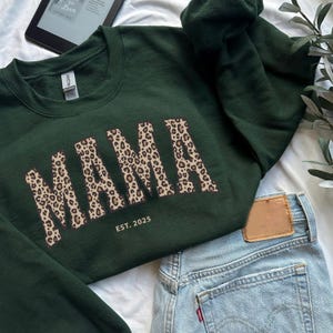 Personalised Leopard Mama Est Sweatshirt, New Mom Sweater, Baby Announcement Sweater Shirt, Custom Mom Crewneck