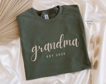 Personalized Grandma Est. T-Shirt: Custom Year, New Grandmother Gift, Grandma Christmas Shirt