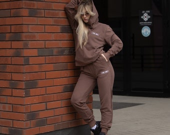 Womens brown sport suit, street wear, winter suits, sport wear, gym suit, activewear. brown gym suit