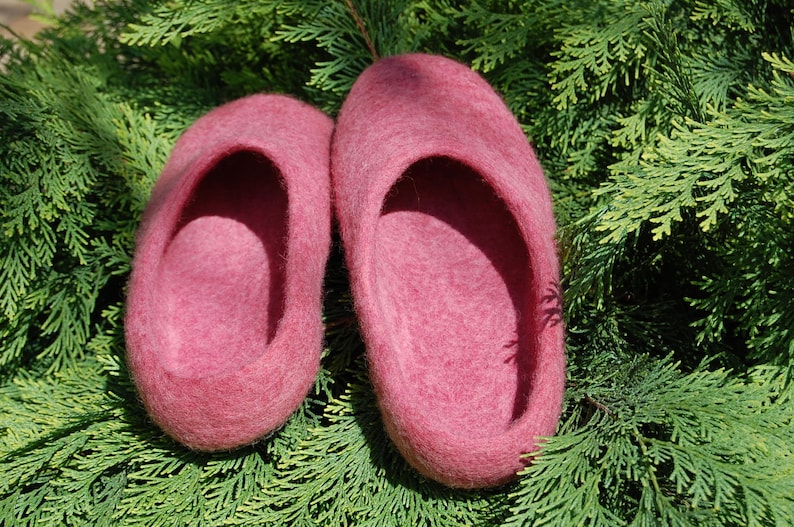 handmade female slippers