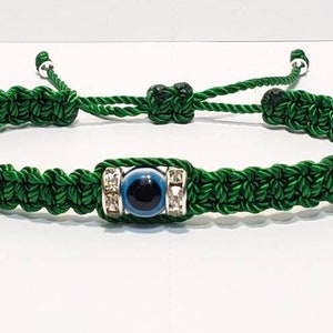 Evil eye amulet bracelet, emerald green string evil eye bracelet, evil eye wristband, evil eye protection, good luck charm, adjustable