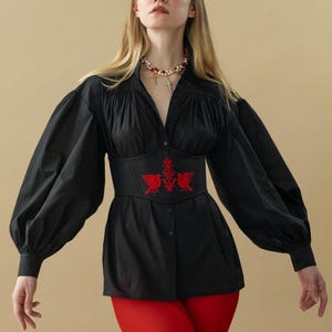 Underbust Corset belt with hand embroidery, Victorian linen Corset, Renaissance bodice