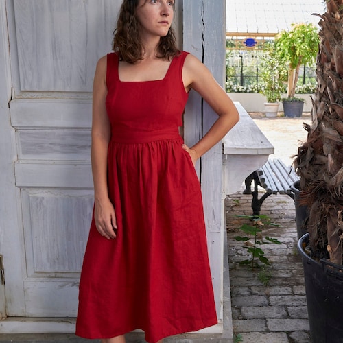 red dress with apron Apron Midi Dress | Scarlet SAND | M