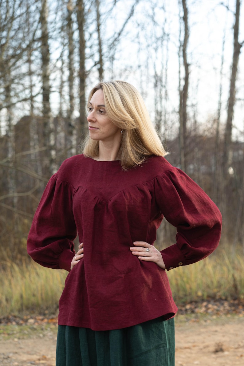 Victoriaanse linnen blouse met pofmouwen, boerenrenaissancetuniek afbeelding 8