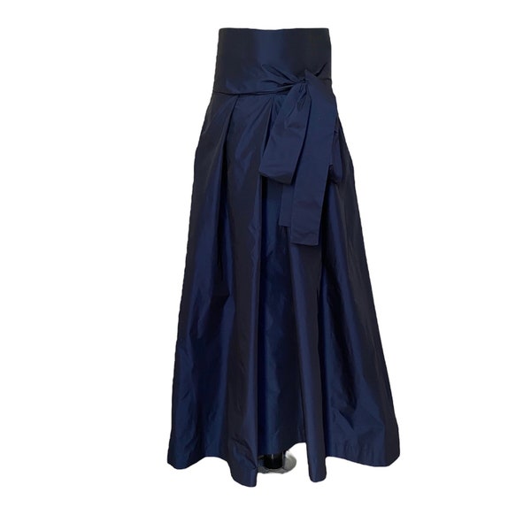 Maxi, long taffeta skirt with high waist and side pockets, A - line floor length taffeta skirt