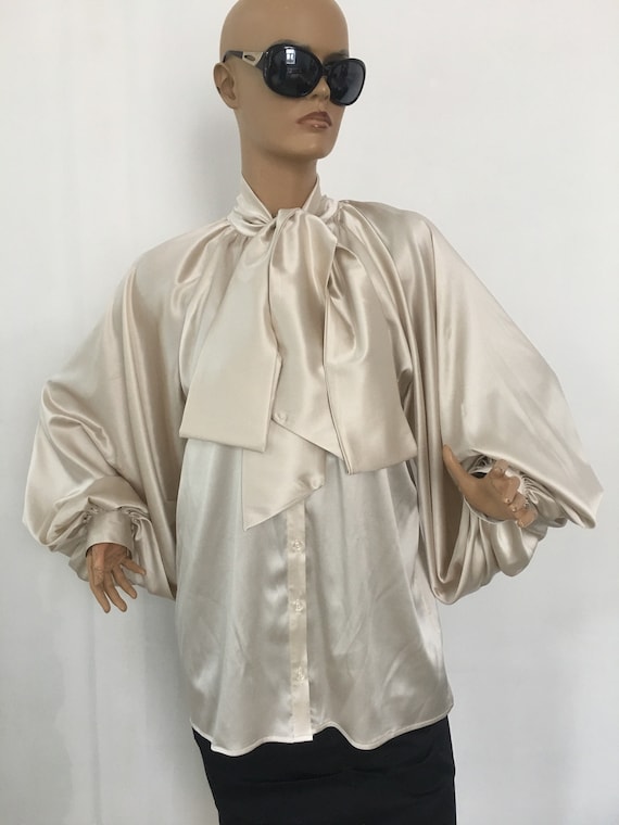 Schleife aus Satin Bluse, formale Damen Satin Bluse weißes cocktail satin Bluse, elegante Damen Bluse, Satin Schleife Shirt Schleife aus Satin Bluse, formale Damen Satin Bluse weißes cocktail satin Bluse, elegante Damen Bluse, Satin Schleife Shirt