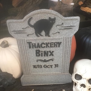 Thackery Binx Halloween Tombstone image 1