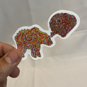 Adesivo colorido psicodélico mágico espírito urso trippy legal à prova d'água brilhante