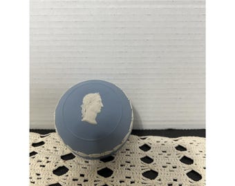 Wedgwood  Jasperware Blue PAPERWEIGHT JULIUS CAESAR Vintage England