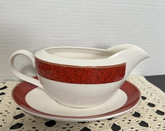 Hallmark Sakura Gravy Boat & Tray  White   Red Trim Holiday Abundance