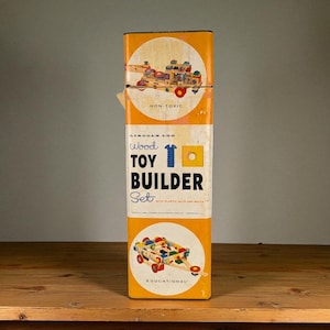 Vintage Lincoln Log Set: Classic Wood Toy Builder, 100+ Pieces