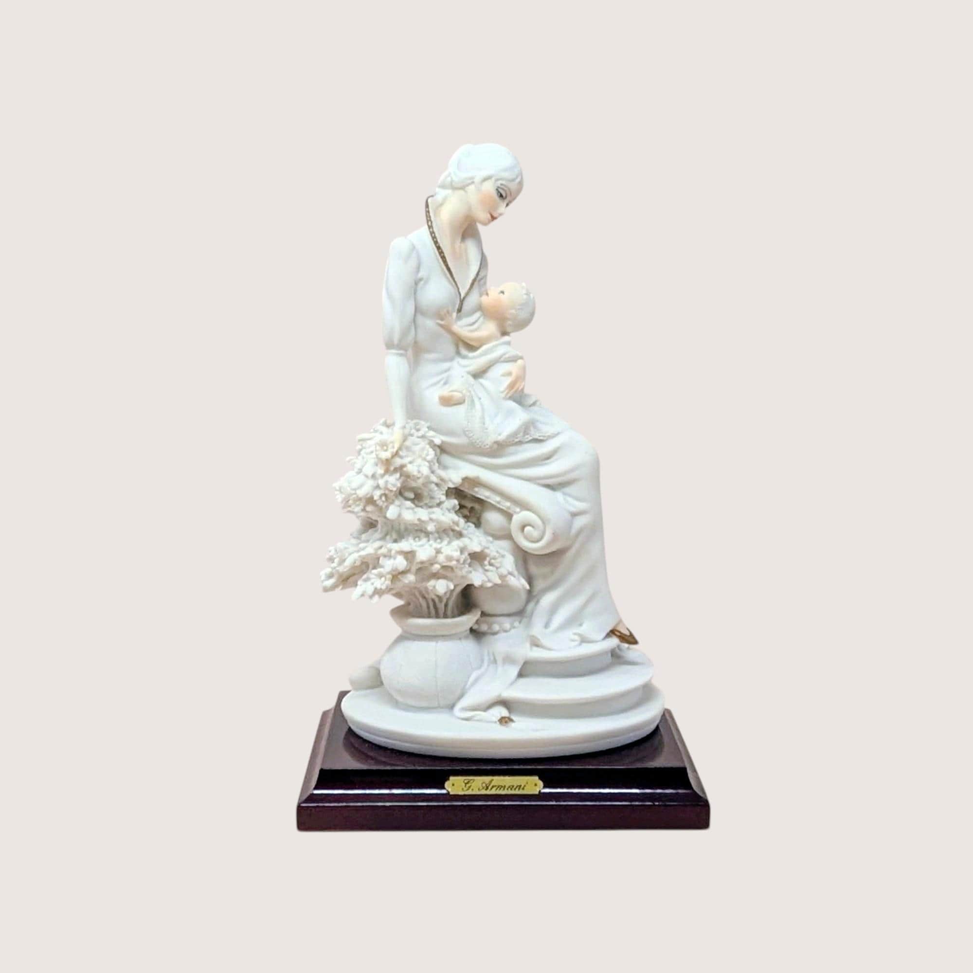 1992 Giuseppe Armani Maternal Statue – Florence Italy Porcelain