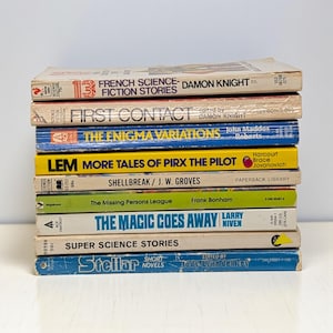 Vintage Sci-Fi & Fantasy Paperbacks: Your Choice of Classic Story