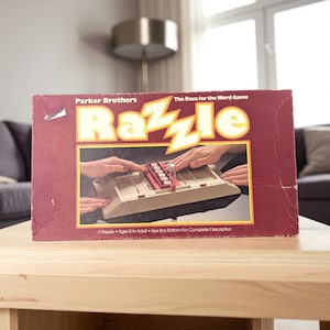 Vintage Razzle Word Game: 1981 Parker Brothers Complete Edition