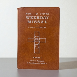 Vintage 1975 St. Joseph Weekday-missaal deel 1: Katholiek gebedenboek na Vaticanum II